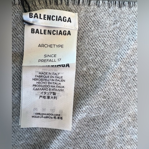 BALENCIAGA Wool Logo Scarf - Picture 5 of 5